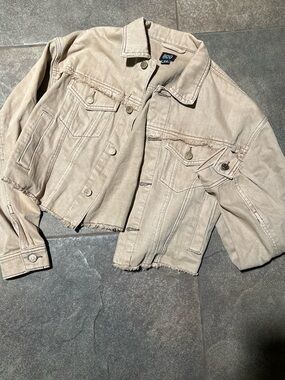BDG Beige Cropped Raw-Hem Denim Jacket